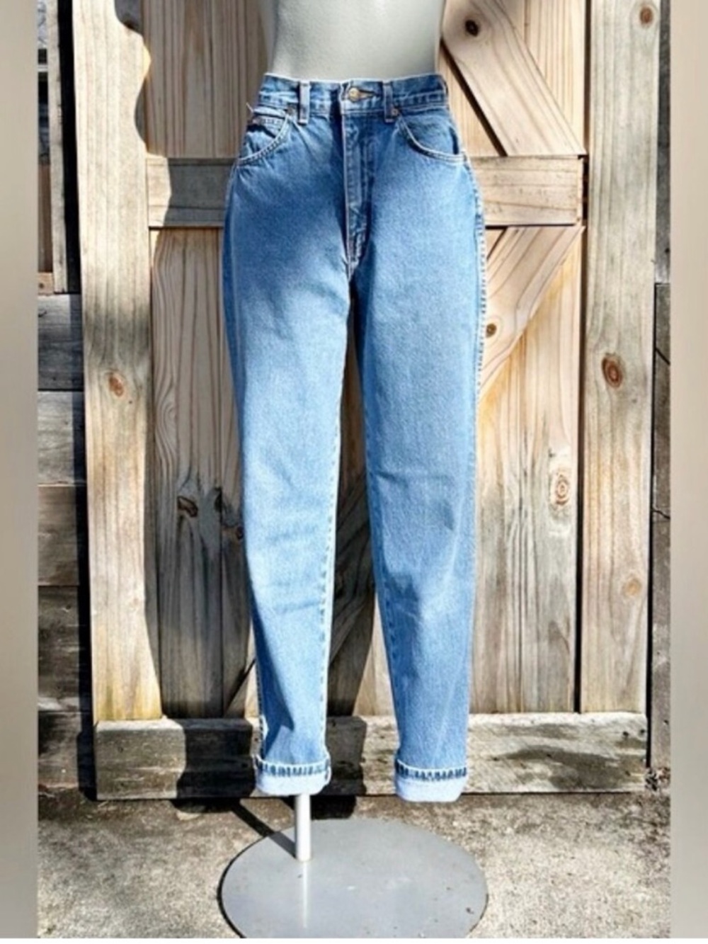 Vintage Chic High-Waist Light Blue Women’s Jeans